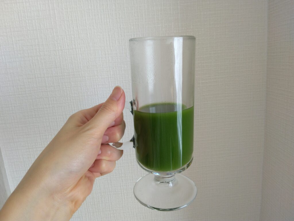 緑効青汁の写真
