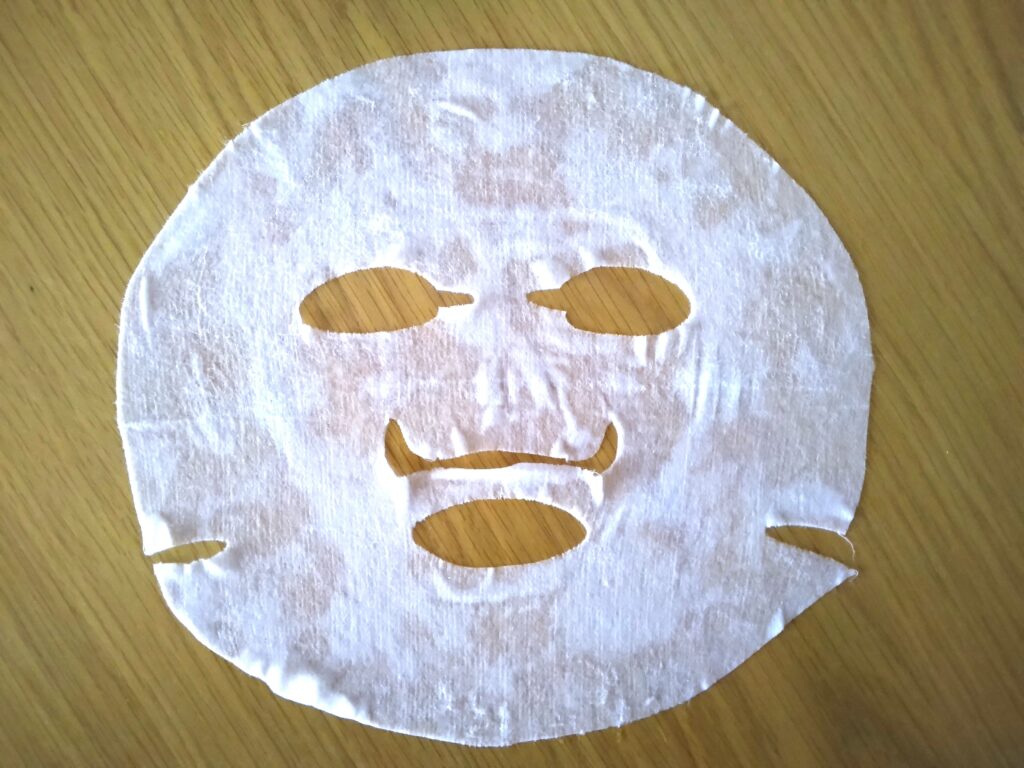 ルルルンプレシャスRED（モイスト）のシートマスクの写真